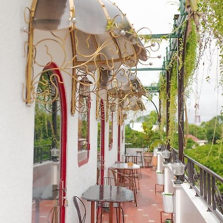Bich Ngoan Hotel Trà Vinh Exteriör bild
