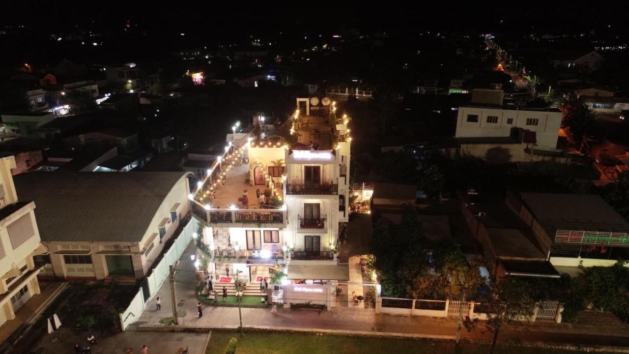 Bich Ngoan Hotel Trà Vinh Exteriör bild