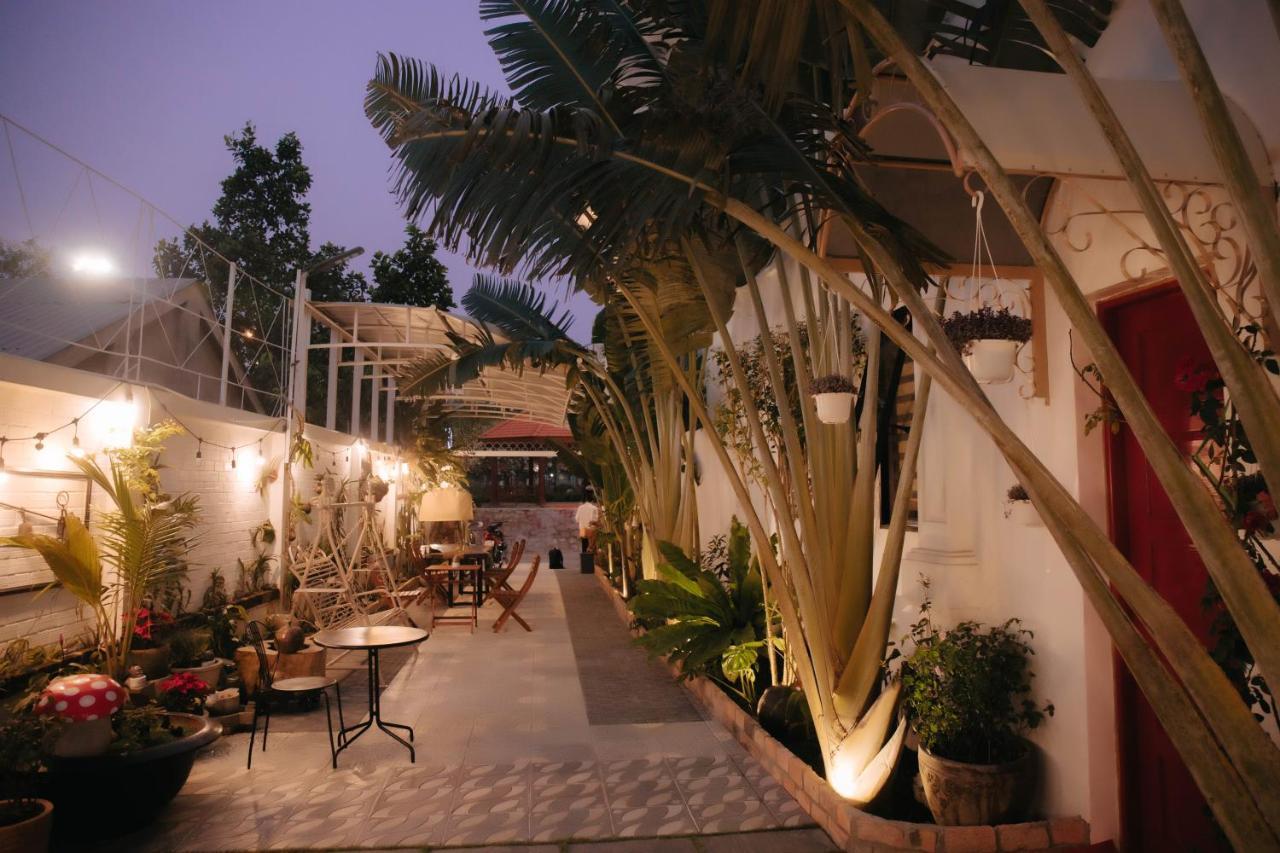 Bich Ngoan Hotel Trà Vinh Exteriör bild